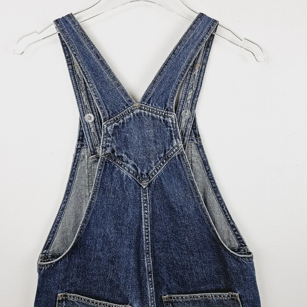 Old Navy #792617 Girl's Distressed Denim Shortalls NWT, size XL (14-16)